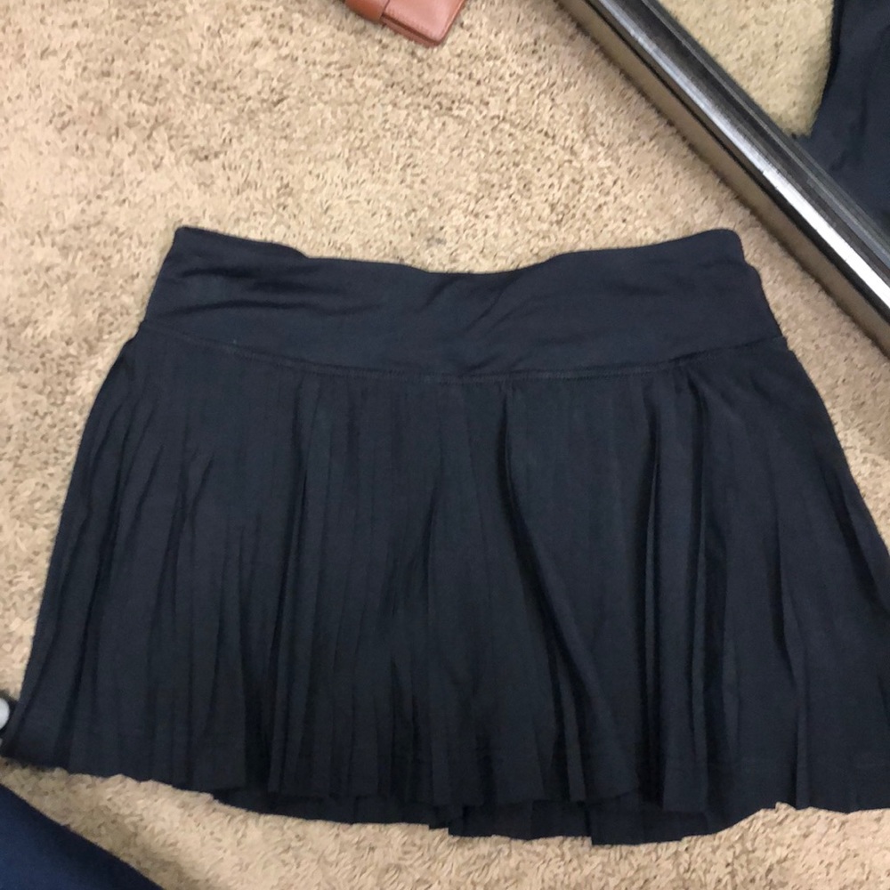 Lululemon pleated skirt
